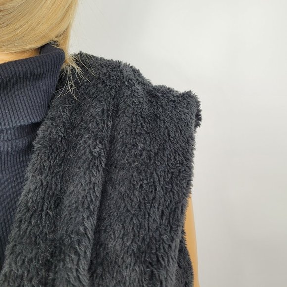 Sabrina Lauren NY Womens Hooded Vest Black Open Front Faux Fur Jacket L New - Picture 5 of 7